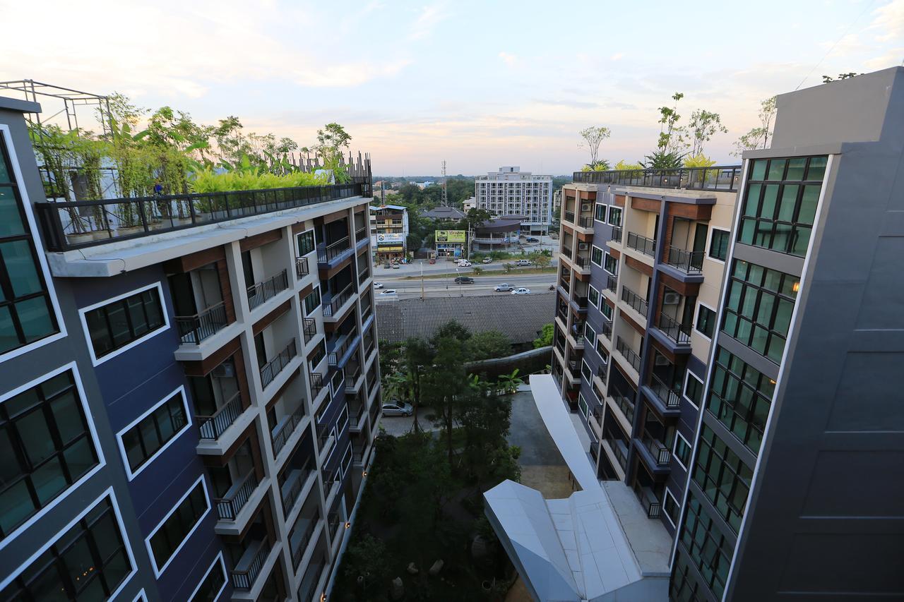 Icheck Inn Trams Square Chiang Mai Bagian luar foto