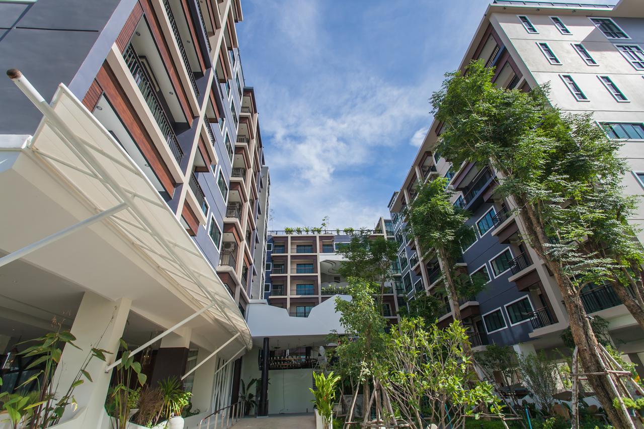 Icheck Inn Trams Square Chiang Mai Bagian luar foto