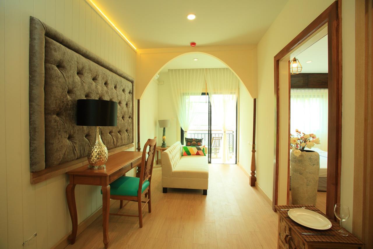 Icheck Inn Trams Square Chiang Mai Bagian luar foto