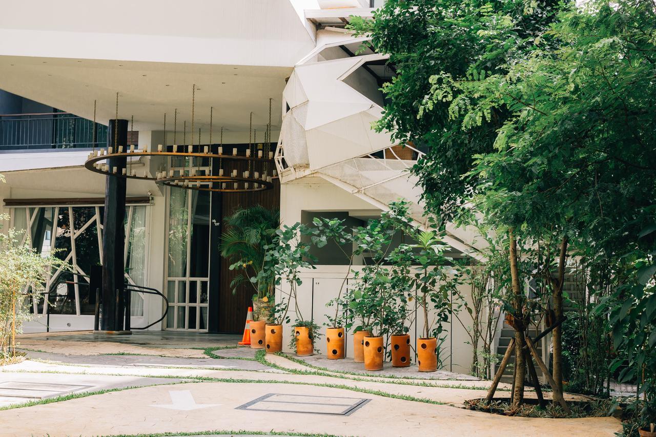Icheck Inn Trams Square Chiang Mai Bagian luar foto